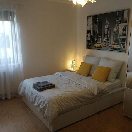 Apartament Zeta Park Centrum อุสทรอน ภายนอก รูปภาพ
