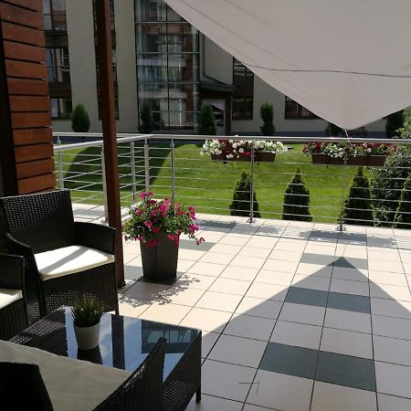 Apartament Zeta Park Centrum อุสทรอน ภายนอก รูปภาพ