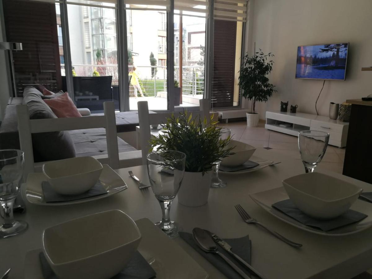 Apartament Zeta Park Centrum อุสทรอน ภายนอก รูปภาพ