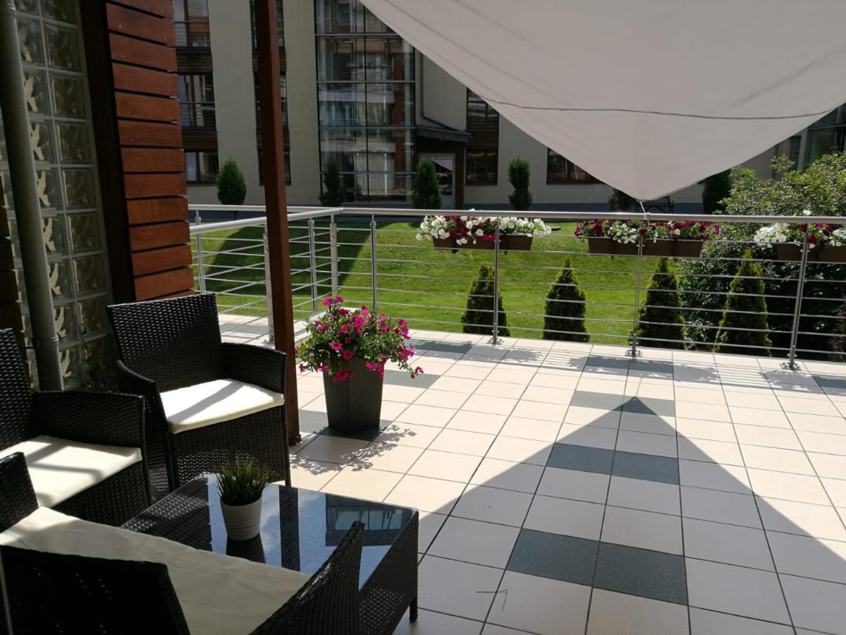 Apartament Zeta Park Centrum อุสทรอน ภายนอก รูปภาพ